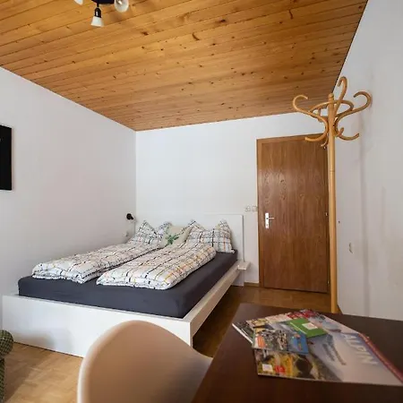 Ferienwohnung Jordis ヴァンダンス